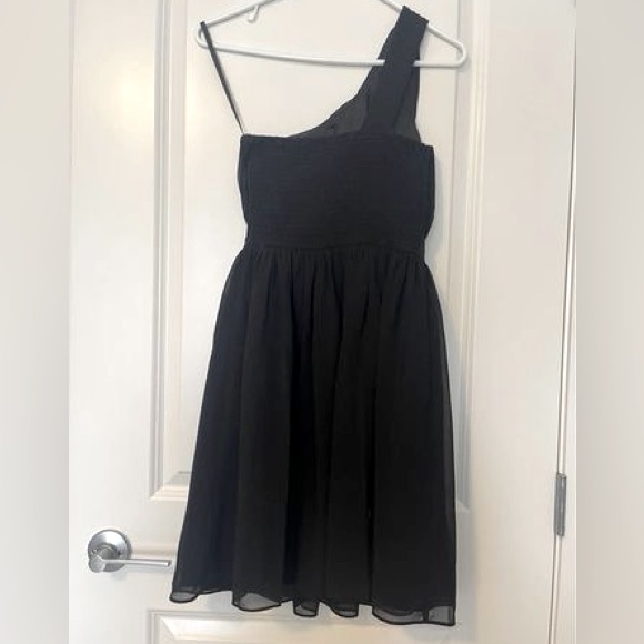 One-Shoulder Black Dress - Picture 2 of 2